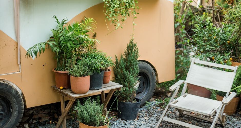 10 Space-Saving Ideas for Small Gardens and Patios