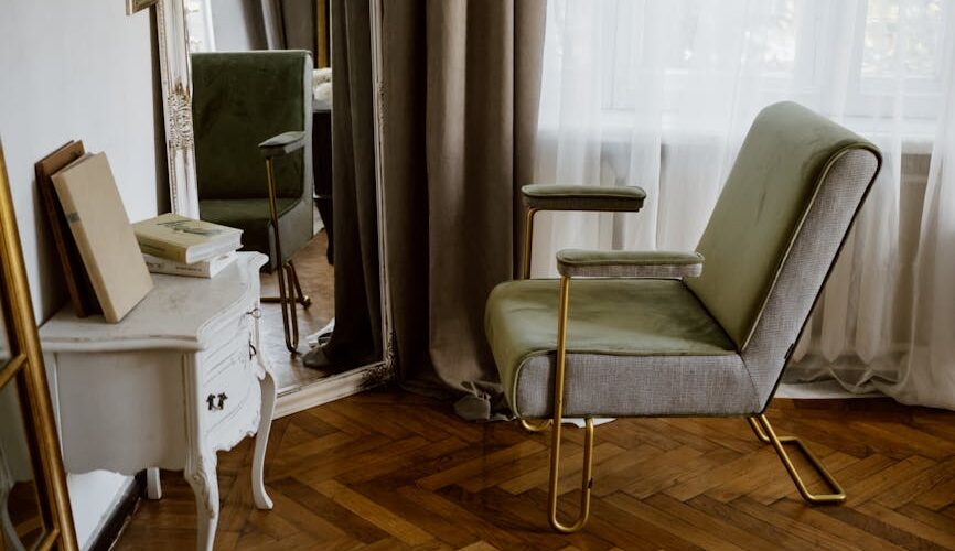 How to Mix Vintage and Modern Styles in Home Decor