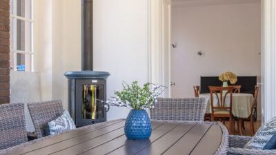 Urban Jungle: Designing an Indoor-Outdoor Flow for Seamless Living in 2026